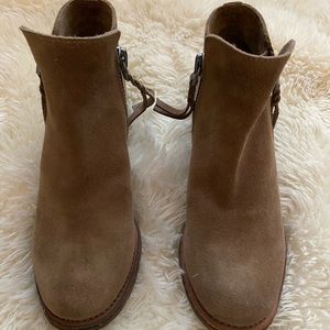 Dolce Vita tan suede Bootie